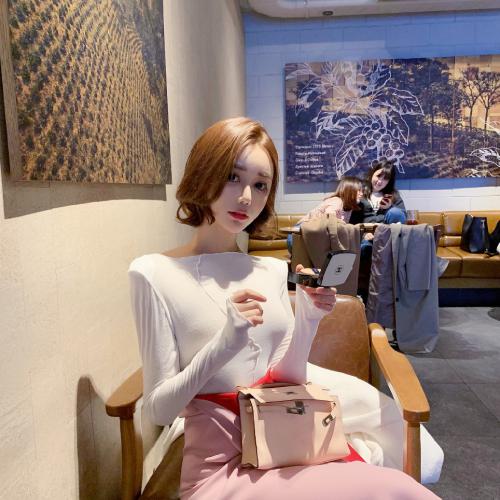 一家四口换着做 婚后每天都和父母交换