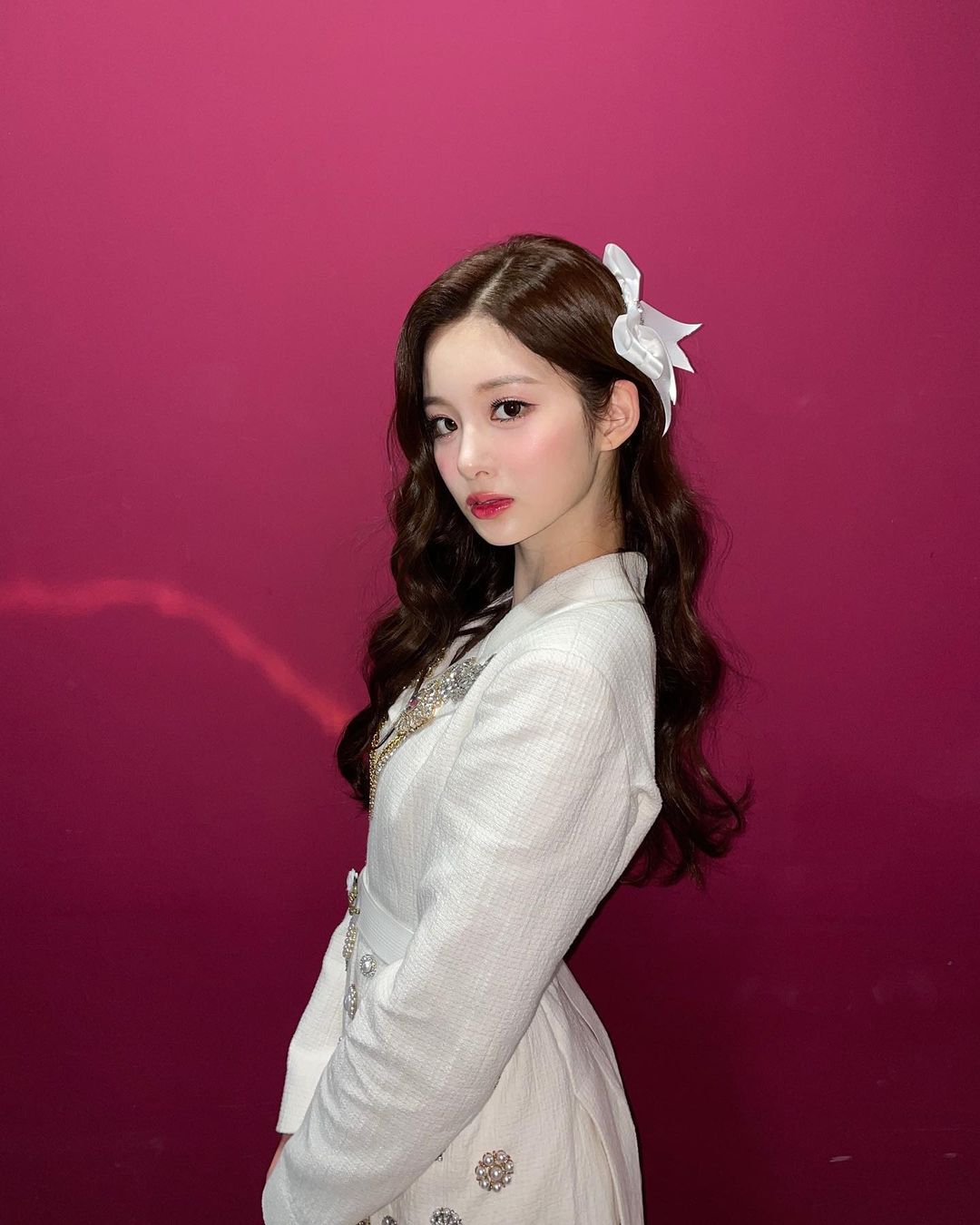 凭这张脸一次通过YG、SM、JYP 征选:她是新一代女团颜值冠军