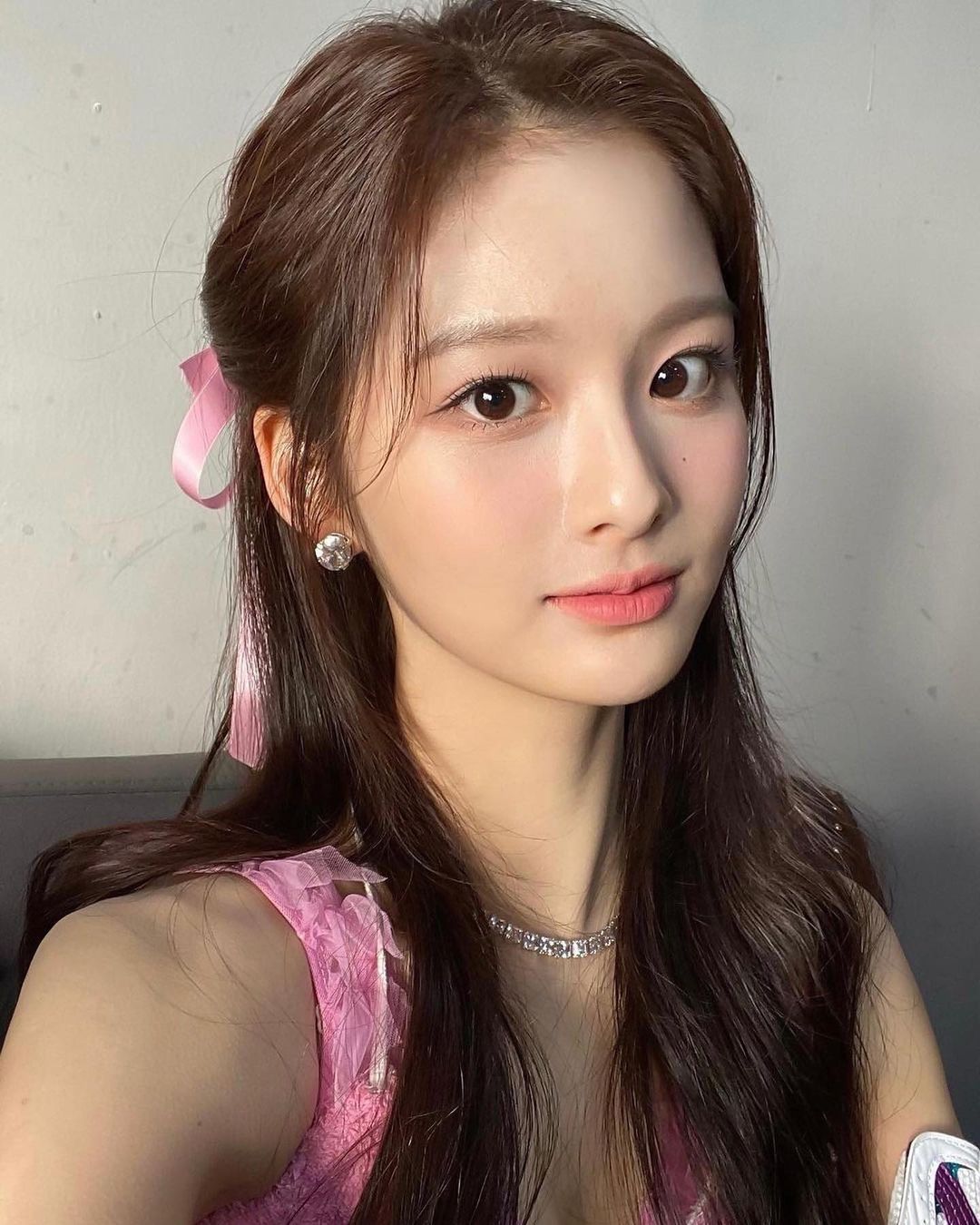 凭这张脸一次通过YG、SM、JYP 征选:她是新一代女团颜值冠军