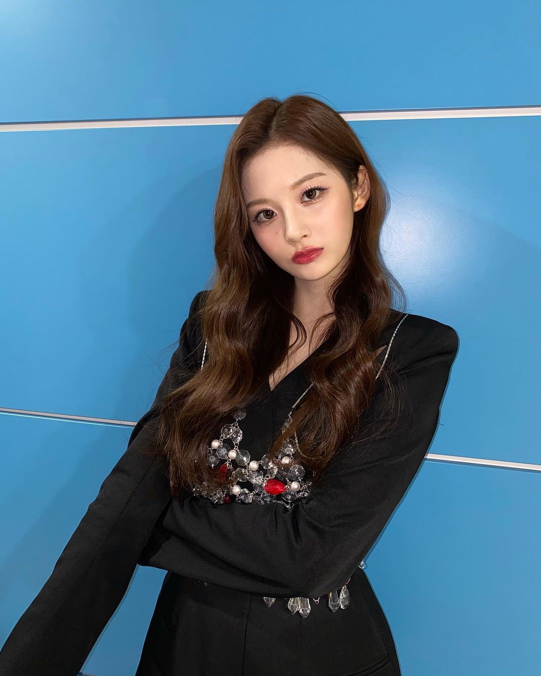 凭这张脸一次通过YG、SM、JYP 征选:她是新一代女团颜值冠军