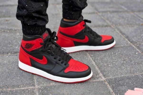 懂aj的会买aj1mid吗 aj1mid为什么这么便宜很少人穿