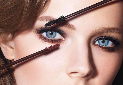 睫毛膏干了怎么恢复 睫毛膏有效期一般是多久