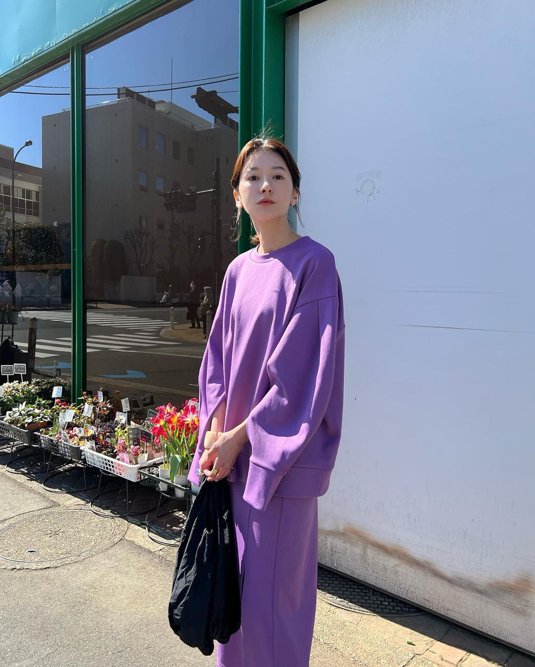 宽大衣她穿着就是好看，日本潮模松本惠奈示范158cm女生要怎样穿衣打扮