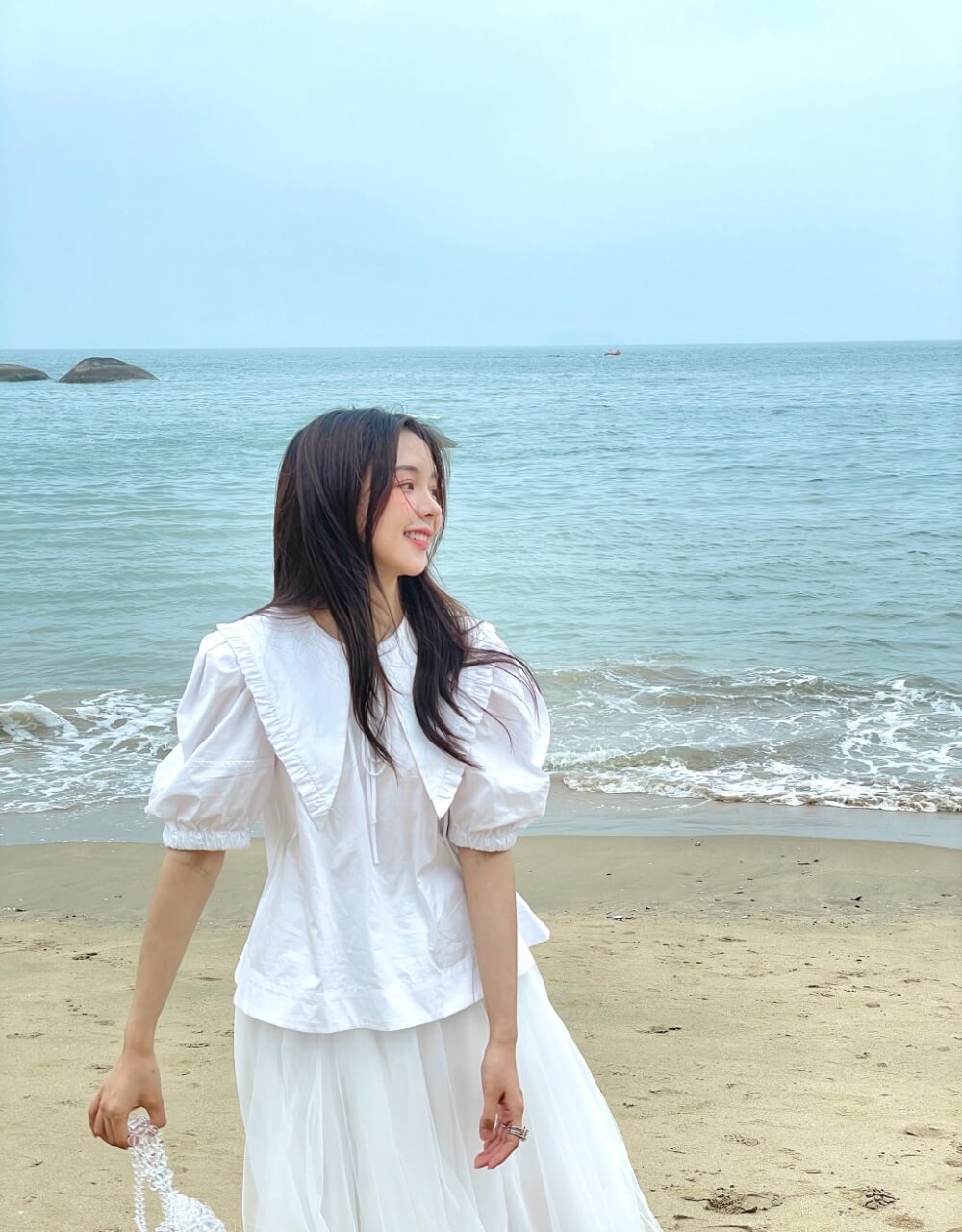 时尚美妆博主胡小糖甜美旅拍照片