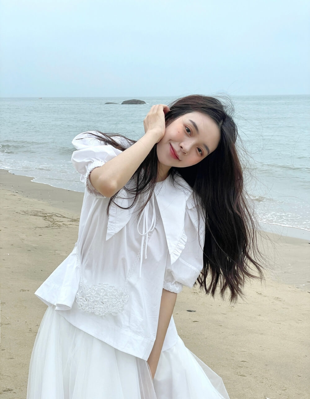 时尚美妆博主胡小糖甜美旅拍照片