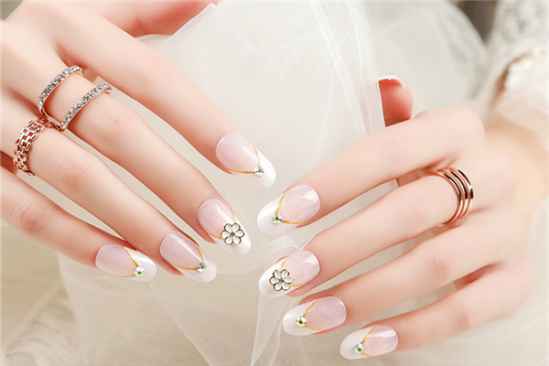 甲片能维持多久 甲片贴多久时间比较好