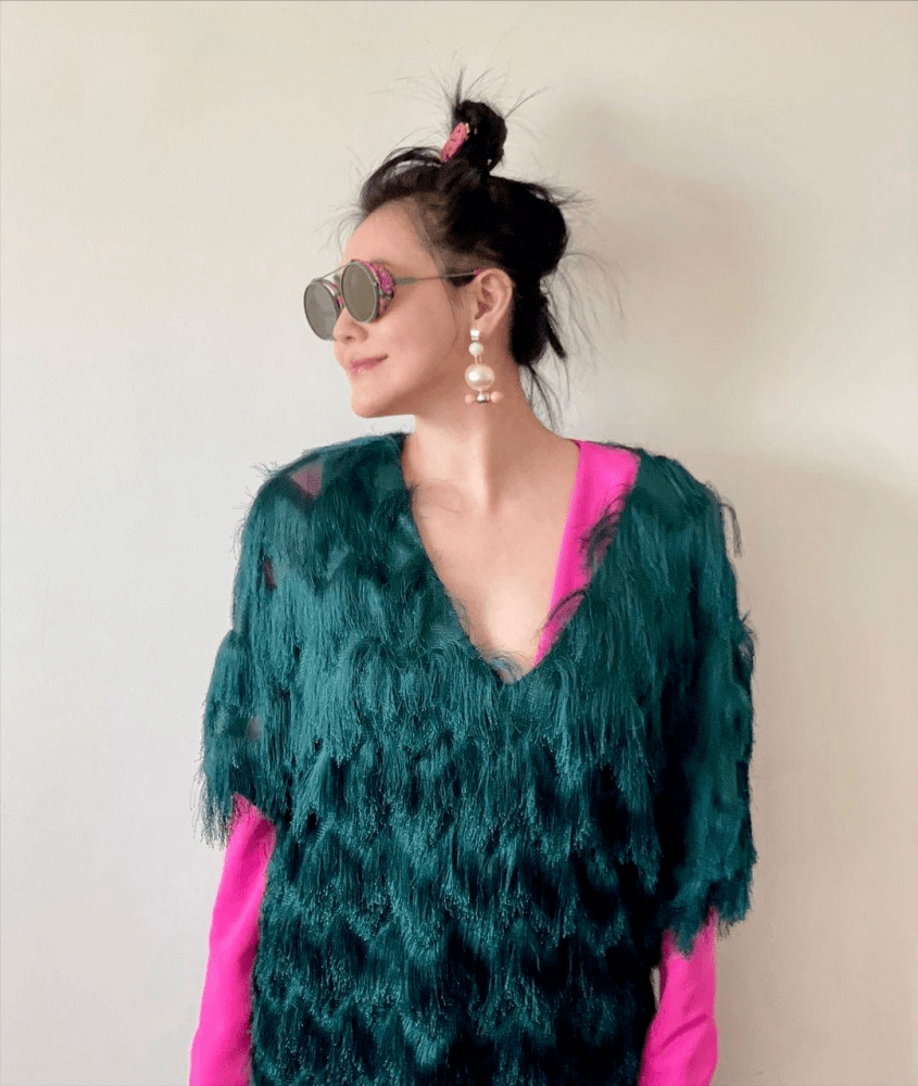 大S结婚后首次与妹妹小S聚会,二人同框很随和,小S看着更飒