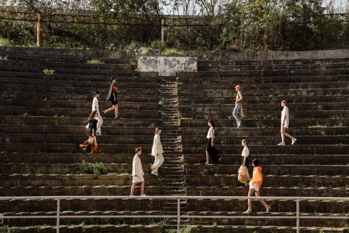 NEIHE内赫 2022春夏新品发布 | 秀场直击