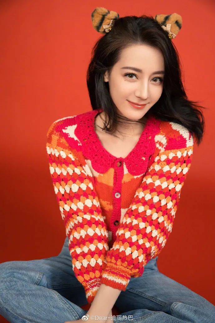 迪丽热巴晒靓丽写真美若天仙！成熟性感美不可挡