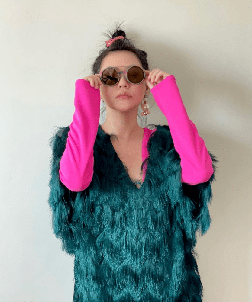 大S结婚后首次与妹妹小S聚会,二人同框很随和,小S看着更飒