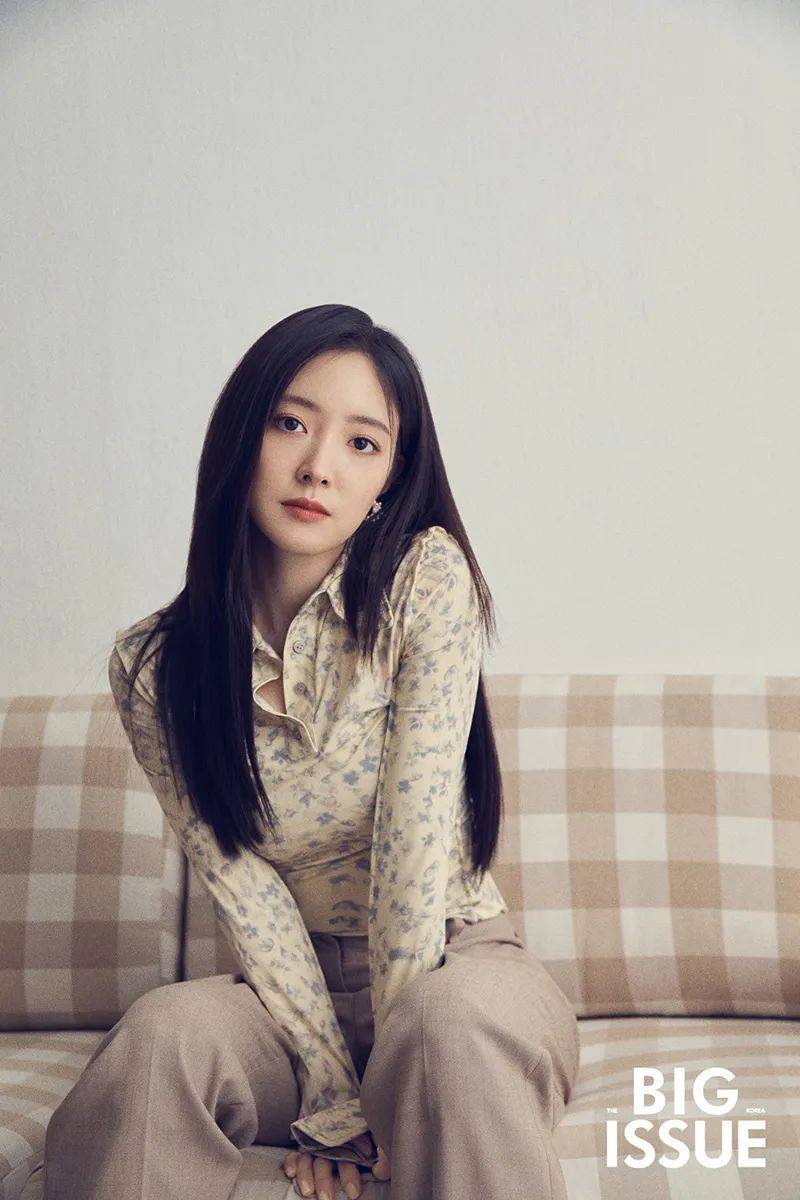 韩国女星李世英杂志图片写真!明艳动人太美丽