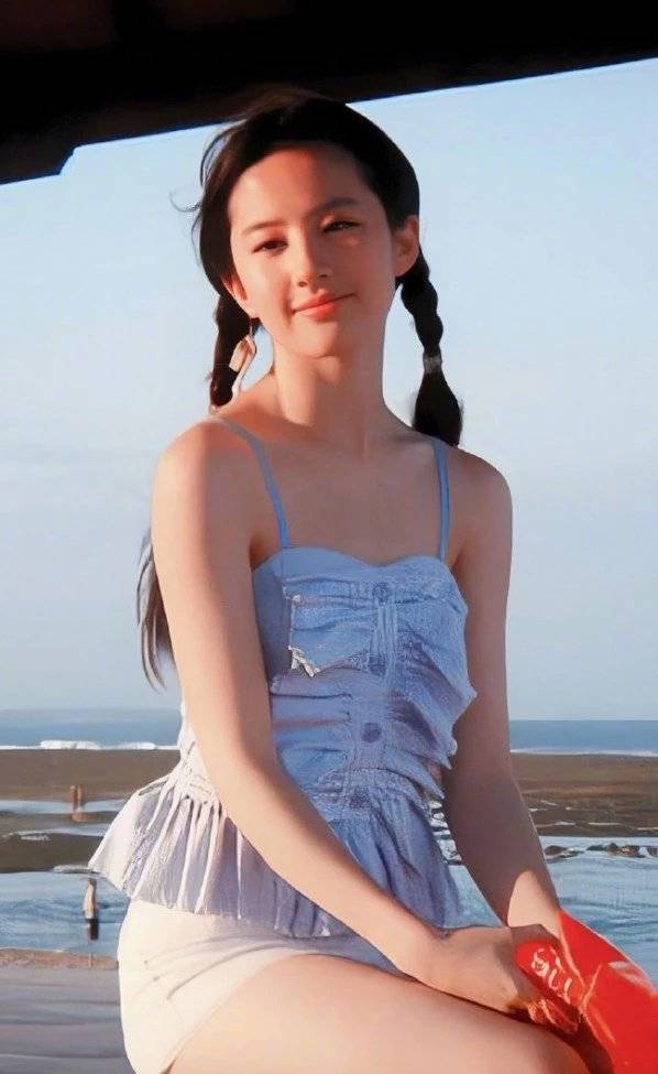 刘亦菲到底有多美？当看到她19岁的照片时，感觉要恋爱了 时尚 第2张
