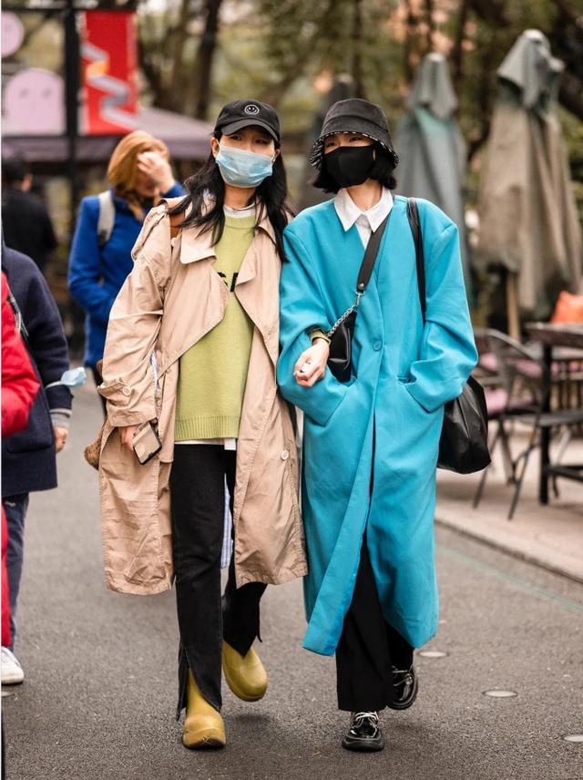成都时尚街拍：风格百变寒冬腊月也很潮