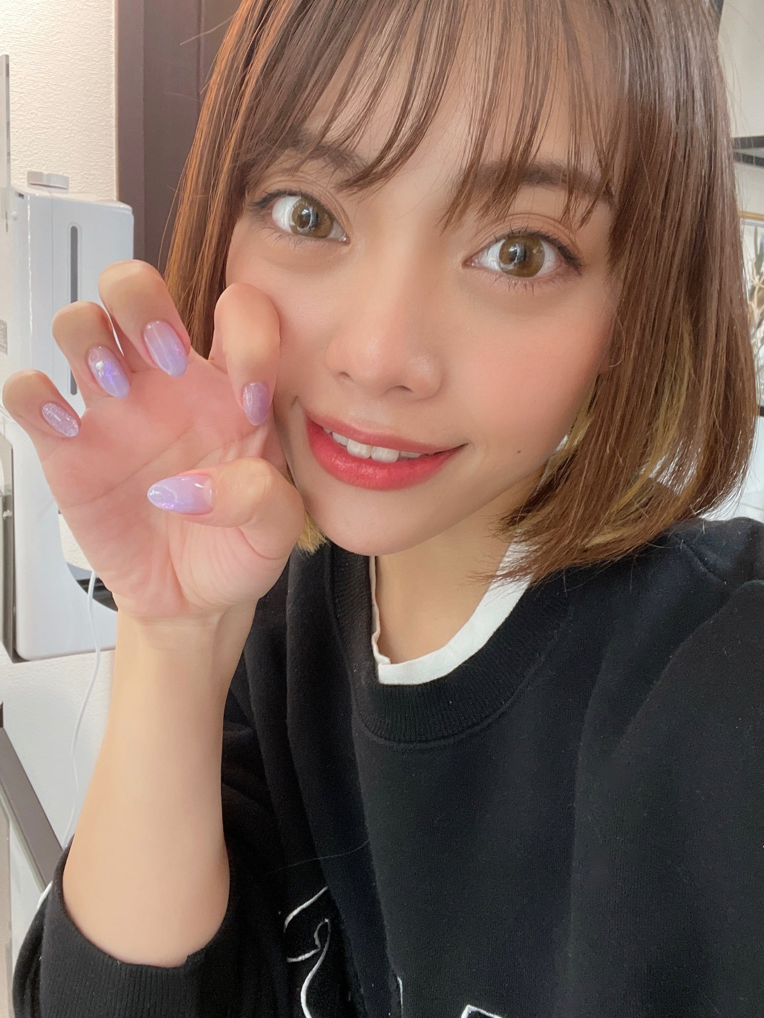 日本又一搞笑艺人娶靓女性感写真女星「石川あんな」嫁人