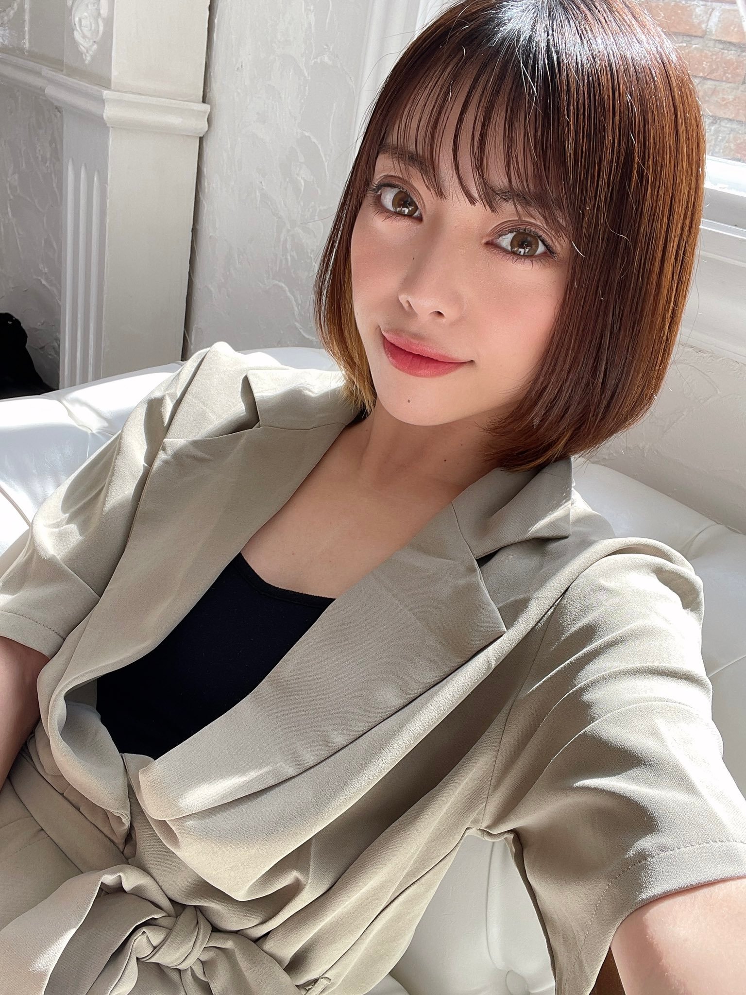 日本又一搞笑艺人娶靓女性感写真女星「石川あんな」嫁人
