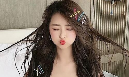 抖音网红晨妍个人资料原名叫什么 她结婚了吗与黄锦鸿什么关系