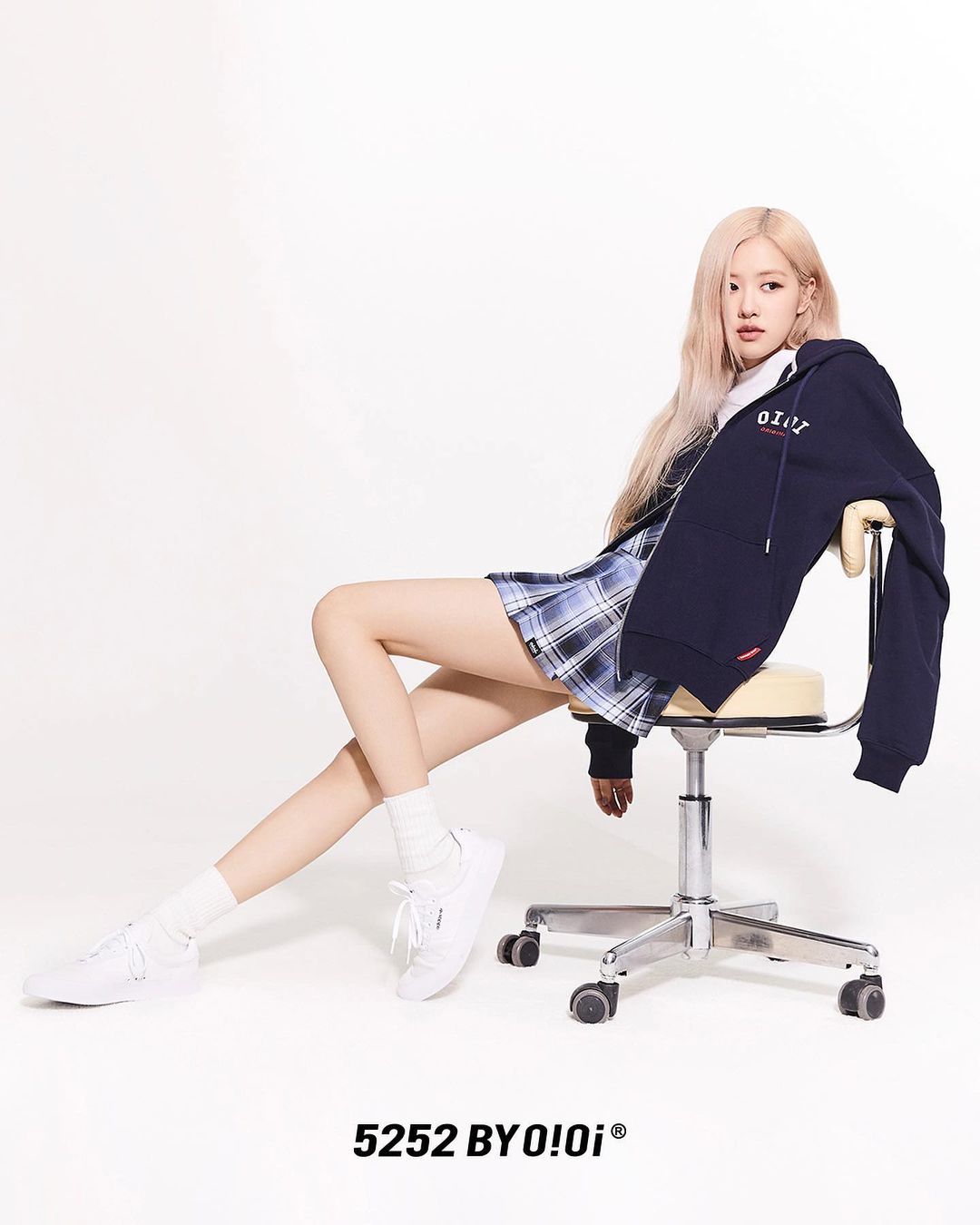 Blackpink Rosé 被造型师选为“最适合时装的体质”,网民指出全因这个理由!