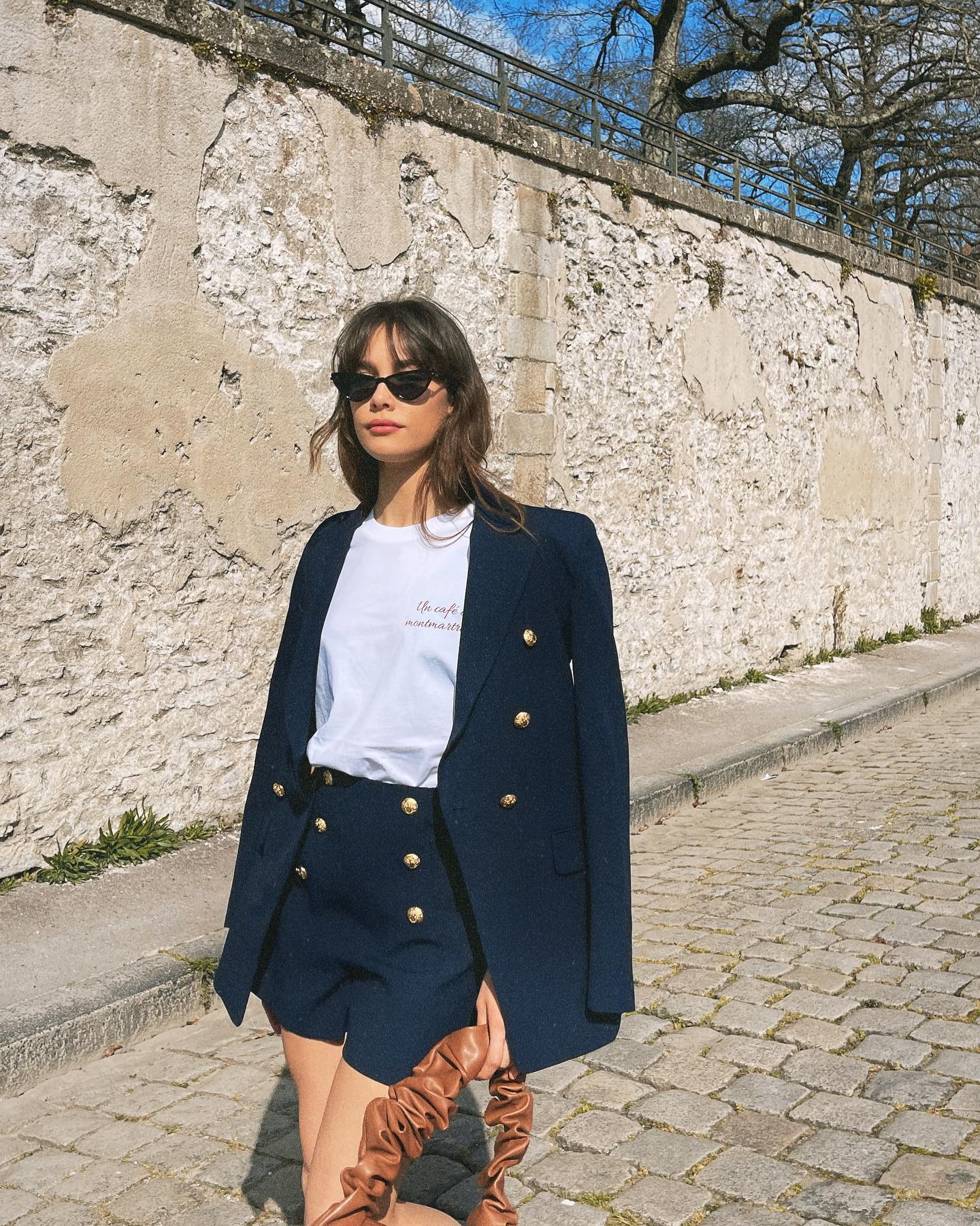 衬衫、T-shirt、印花裙…这些巴黎女生必备单品,这3家法国品牌都为你备妥了