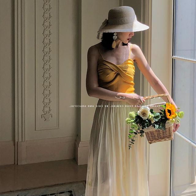 春季穿衣配色很重要，掌握这3组配色显白优雅还减龄