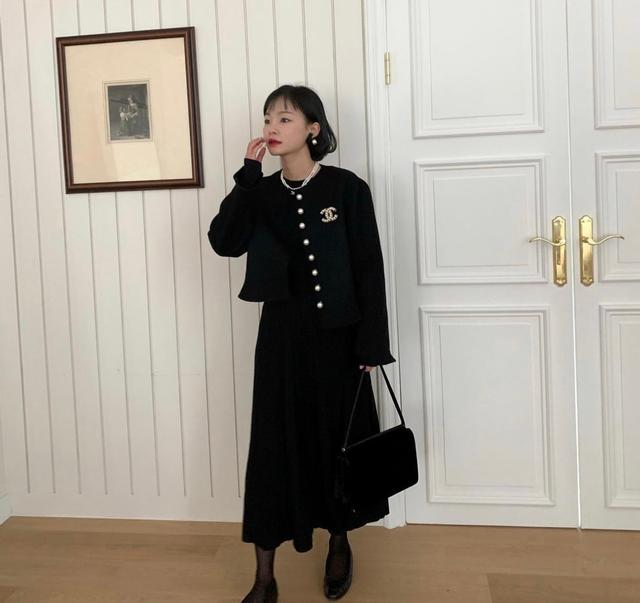 高级女人的穿衣之道：简单的搭配+简单的颜色