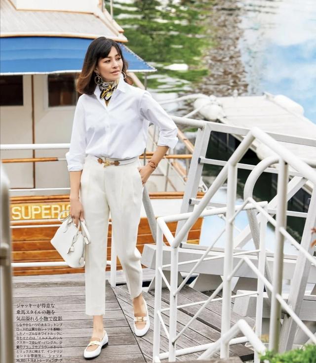 这些才是适合春季穿衣模板！时尚减龄不单调，优雅大气还显瘦