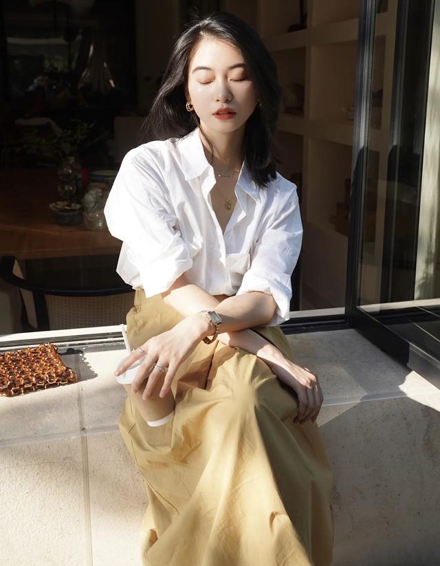 穿衣总是路人感十足？学“减法穿搭”，容易驾驭减龄还高级