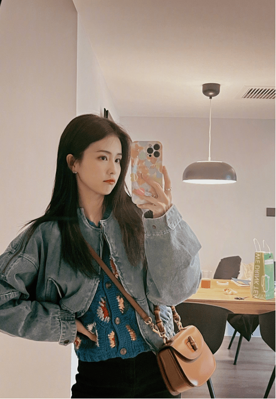 白鹿可爱少女风也太惊艳了吧!清爽服装的风格看上去超减龄