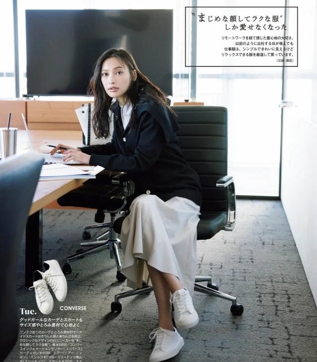 那些很会穿衣的时尚女性都会有这三个穿衣习惯，高级大方又有品位