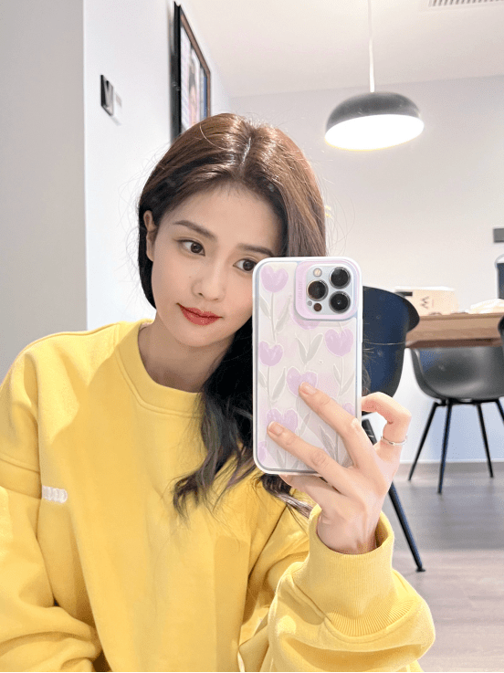 白鹿可爱少女风也太惊艳了吧!清爽服装的风格看上去超减龄