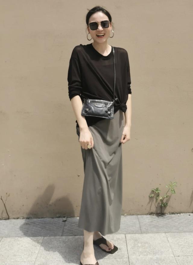 穿衣总是路人感十足？学“减法穿搭”，容易驾驭减龄还高级