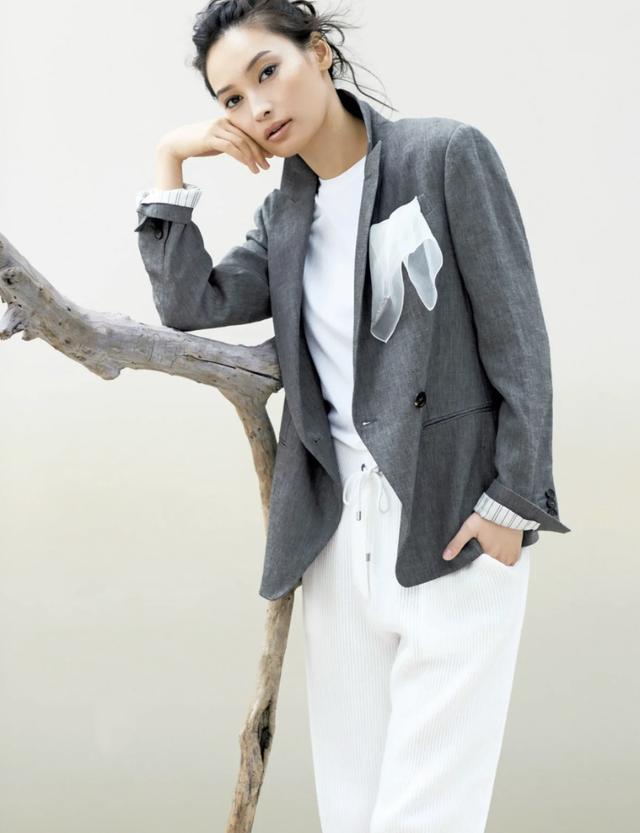 穿衣总是路人感十足？学“减法穿搭”，容易驾驭减龄还高级