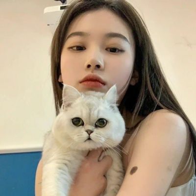 女友补偿我玩的她闺蜜 做完后我还是选择了分手