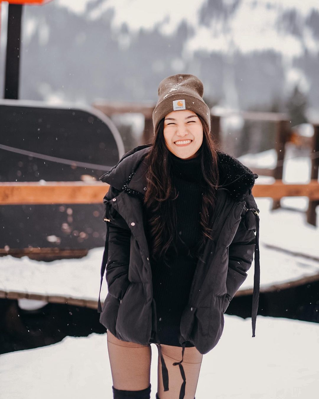 曼谷的焦糖肉感《Ploypailin Pupae》！眼神总离不开她的泰式！