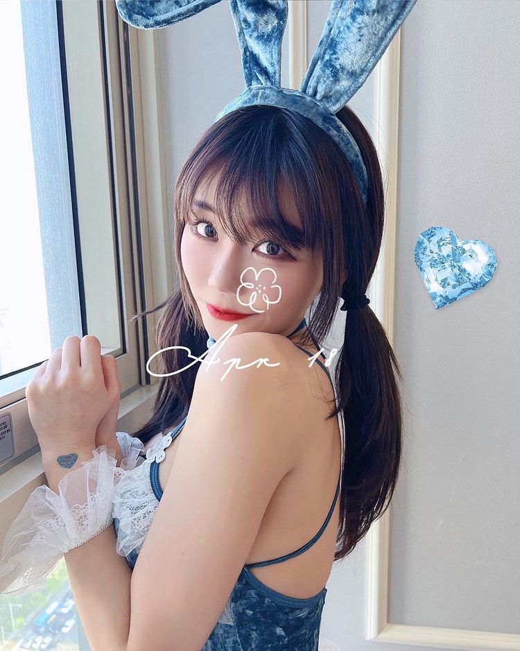 韩国直播主《빛베리 Berry》眼睛离不开火辣冰淇淋！