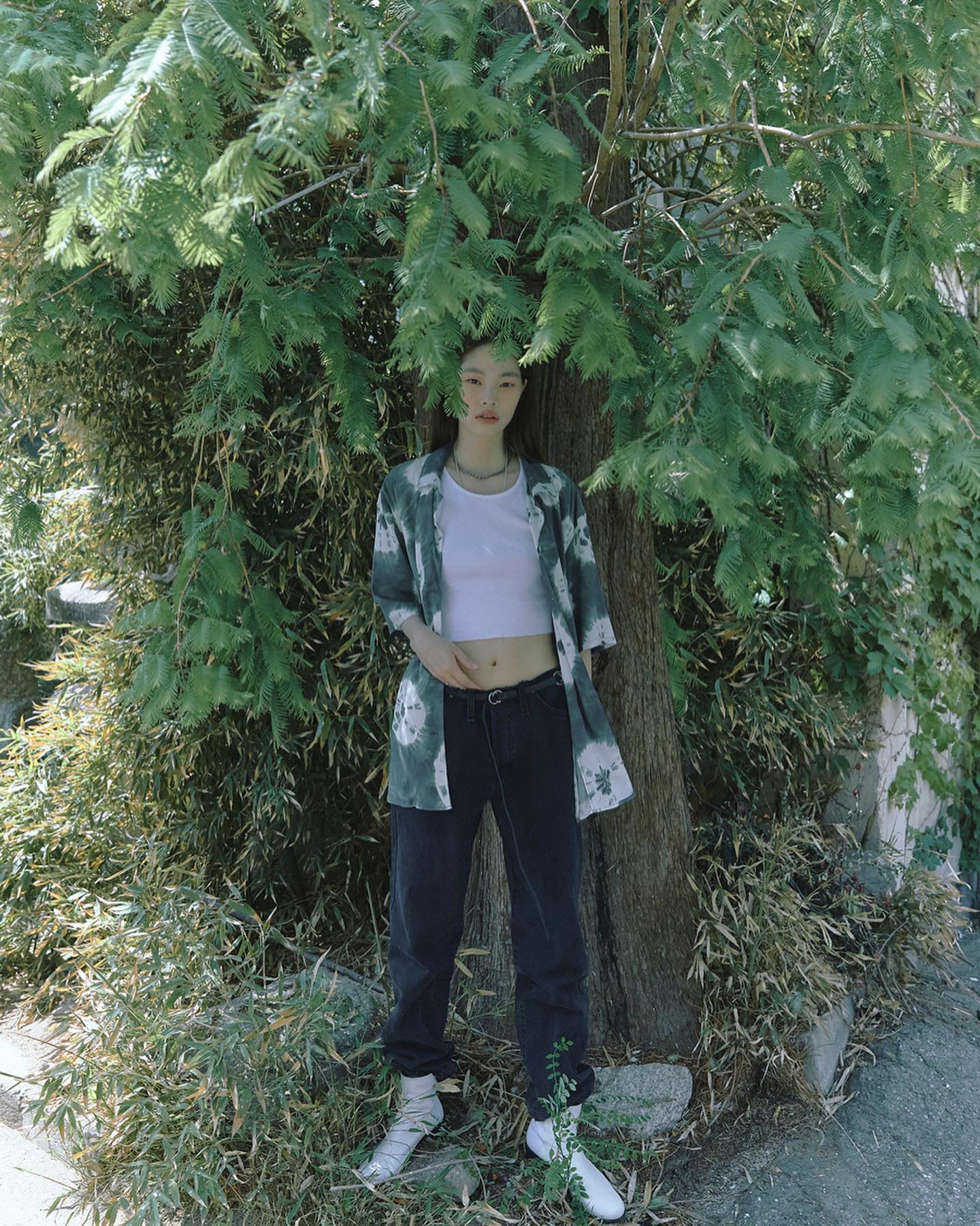 天生一张高冷脸孔,私服穿搭也十分精彩:韩国模特金雅贤的魅力连女生都会爱上