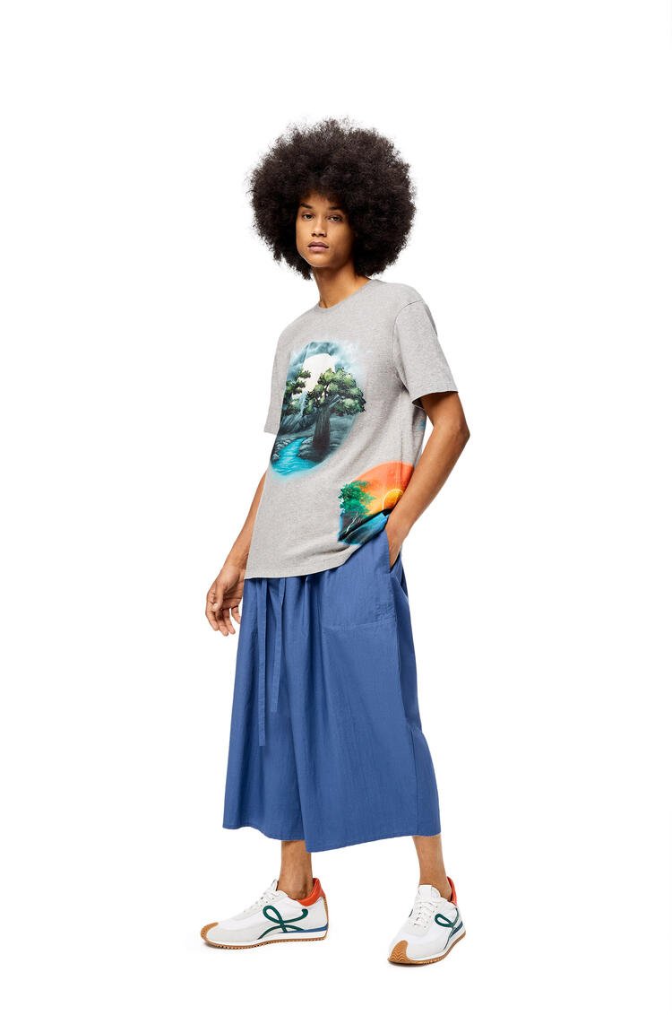 LOEWE为典型的经典配色,让人们犯上了选择困难症!