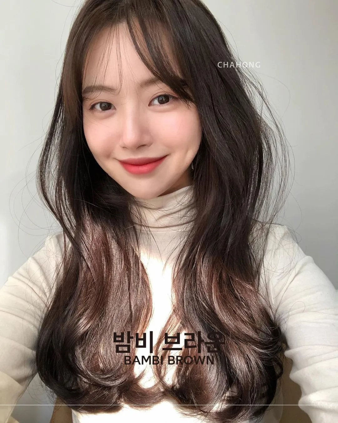 像刚睡醒时的慵懒随性,这才是长发烫卷的不二之选