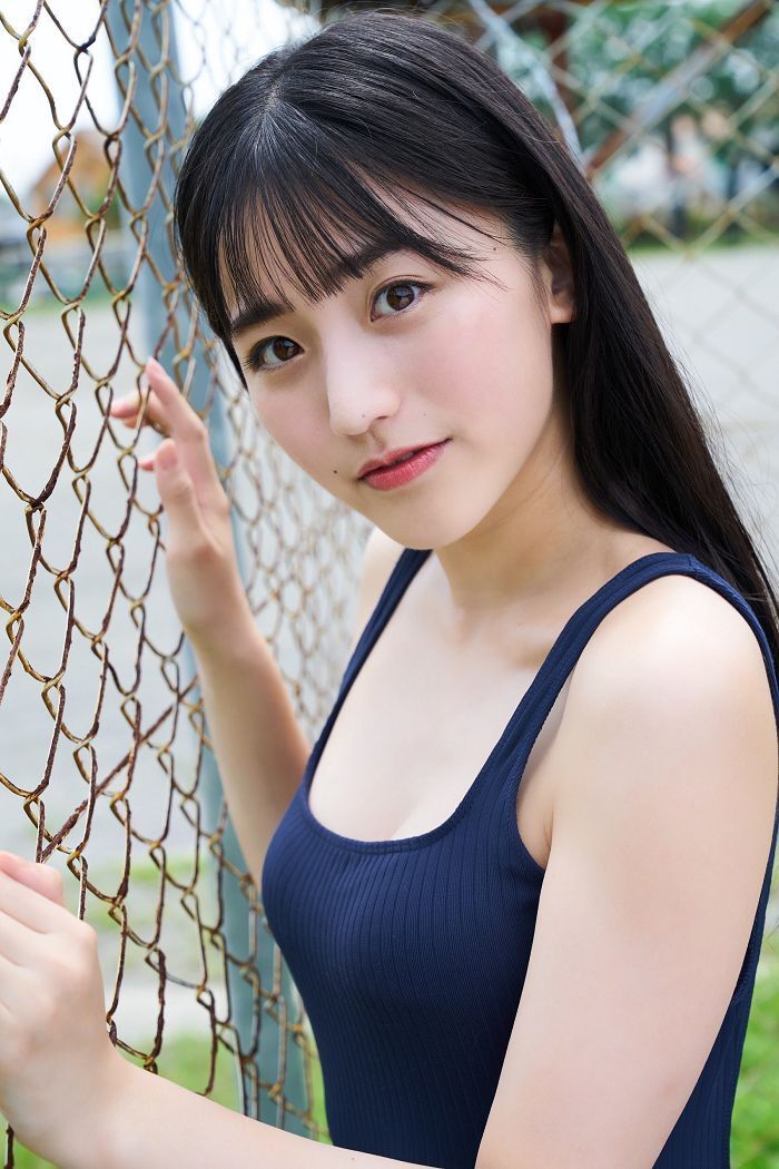 初恋的感觉:日本制服美少女蓼沼优衣