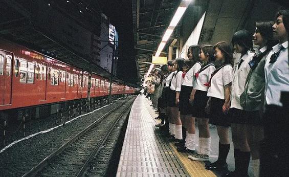 36部两个人看的日本电影,适合夫妻晚上一起看 36部两个人看的日本电影,适合夫妻晚上一起看