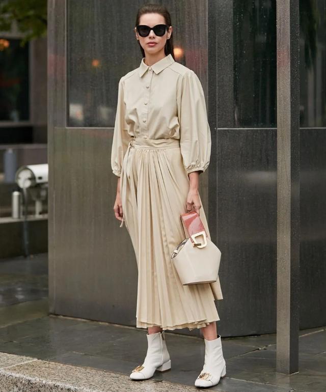 普通女人怎么拥有“时髦感”？建议换几种搭配思路，穿出博主范儿