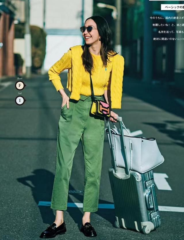 终于明白“穿衣好看”的秘诀！10件衣服10套穿搭，全是借鉴干货