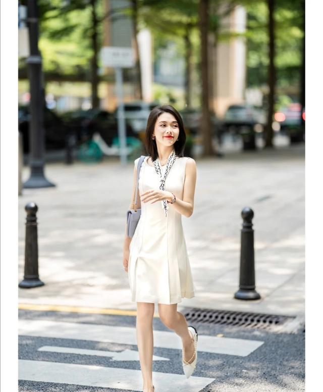 推荐适合普通女生的穿衣技巧，清爽简约又减龄！
