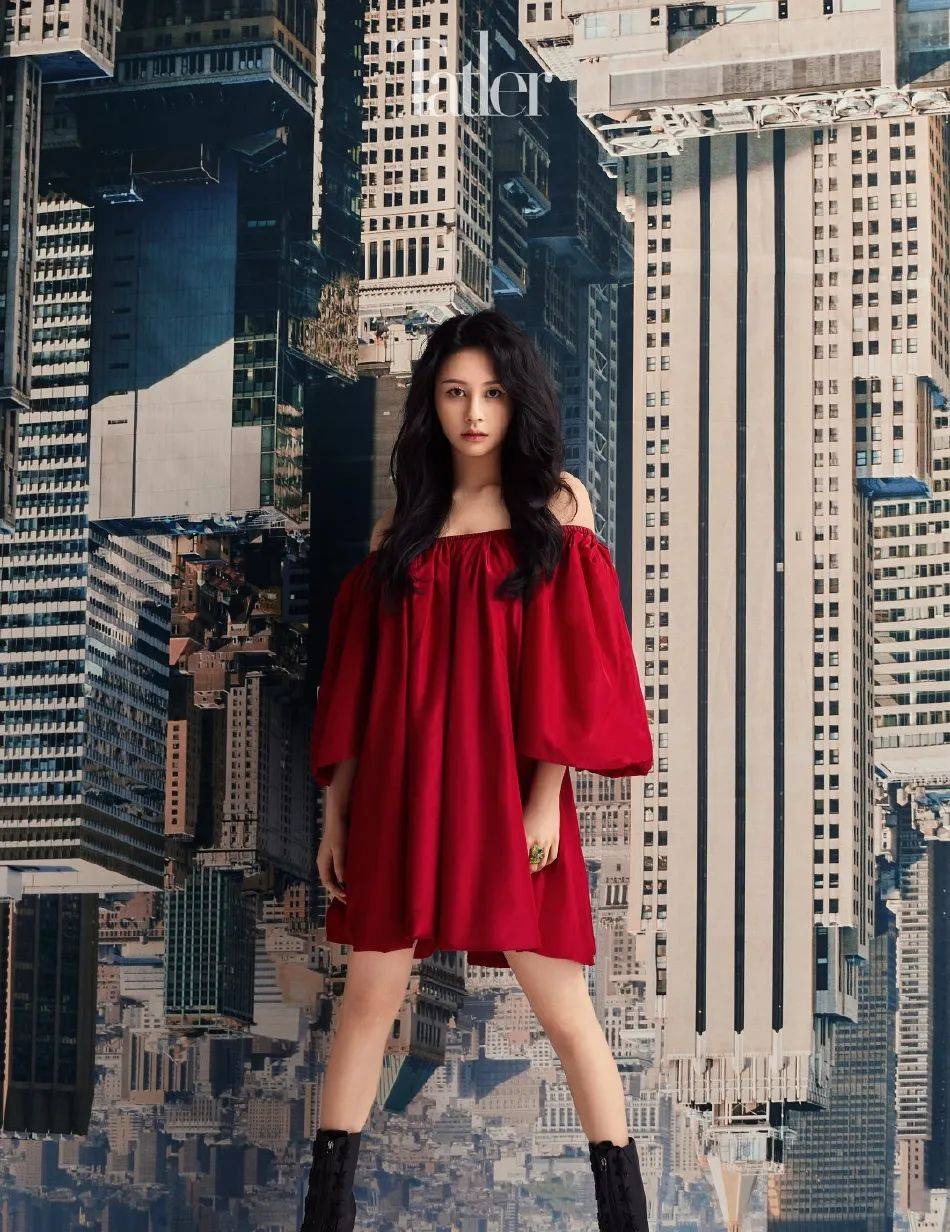 邱淑贞女儿沈月红衣写真!肤白貌美大长腿太性感火辣