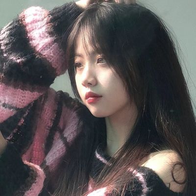 白丝同桌让我随便玩 和高中女同学一晚做了五次