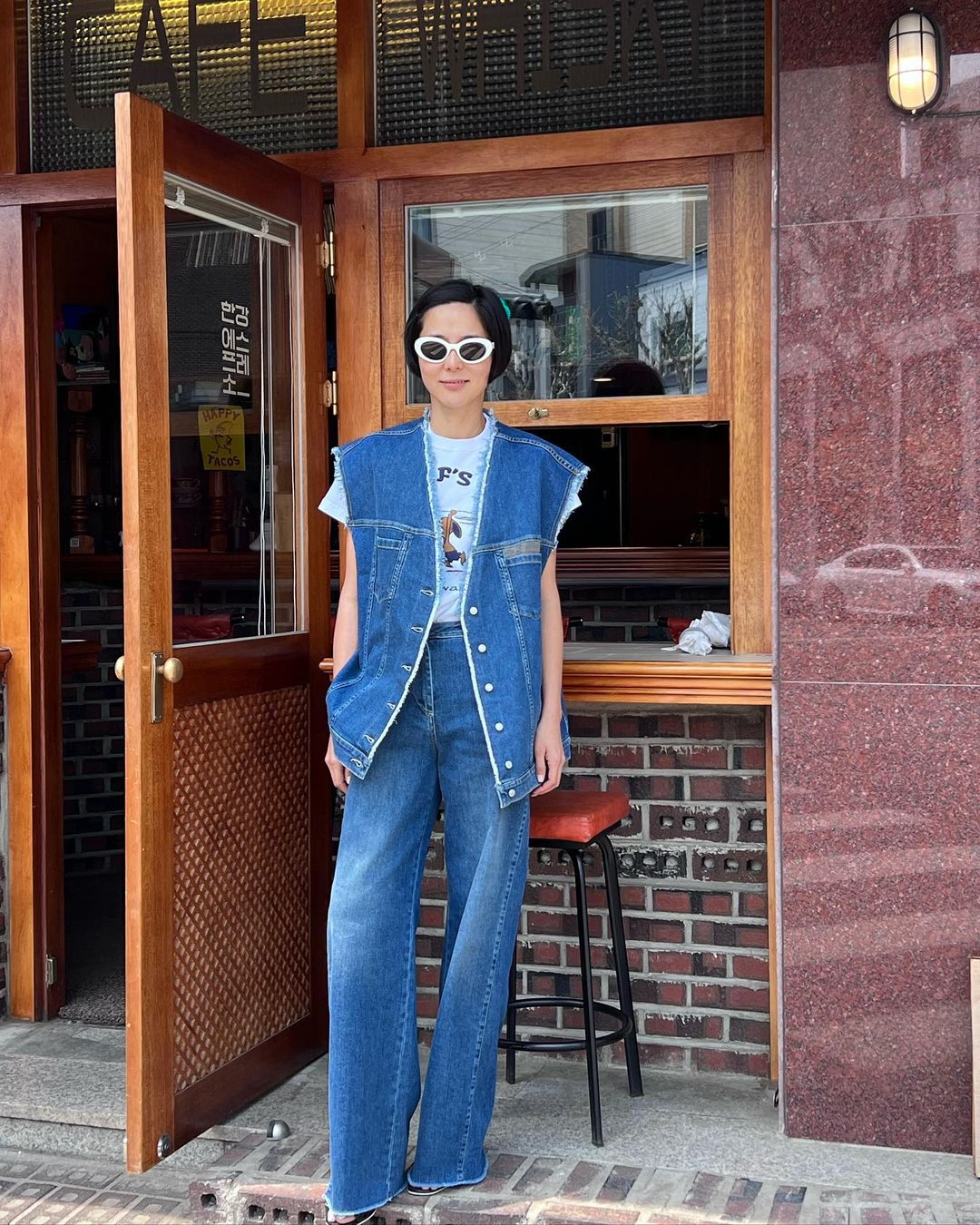 迎接夏季,这些韩国女星的墨镜一个比一个有型