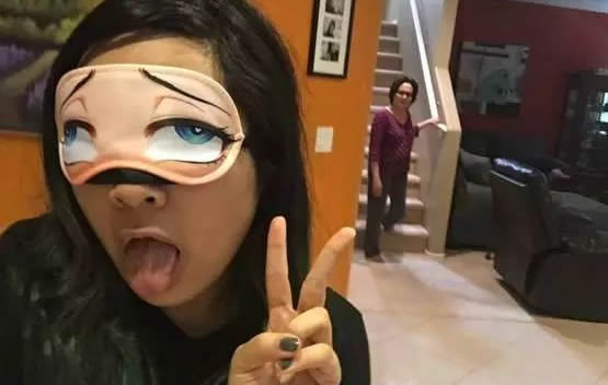 阿黑颜什么意思及这么来的（阿黑颜表情动作真人）