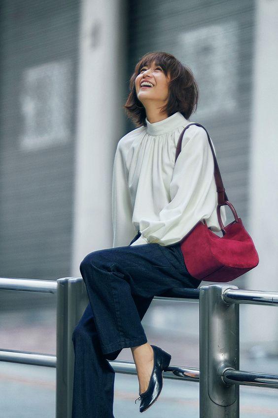 简约大方不追潮流，这样的穿衣打扮才美得高级大气！