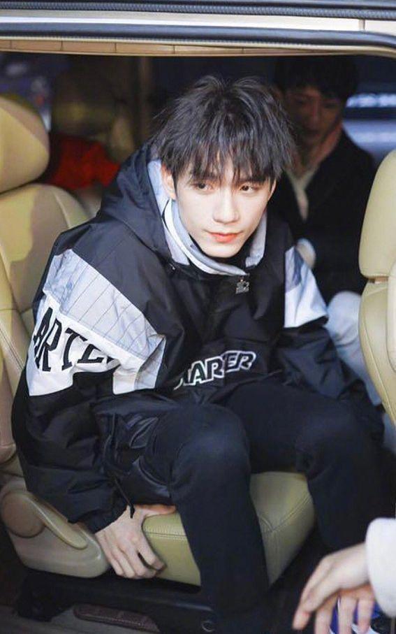 今年流行这3种“发型”：锡纸烫、寸头和长发，雅痞帅气又高级