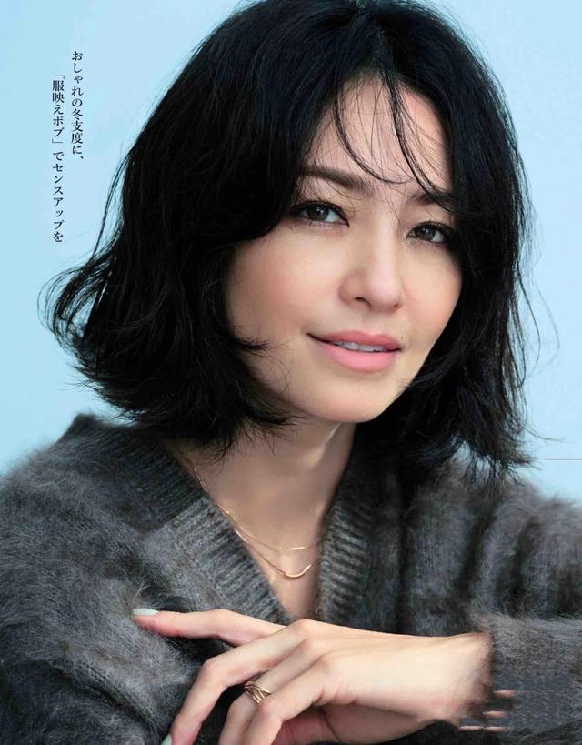 人到中年选对发型很关键，几款好看又减龄的发型太优雅了