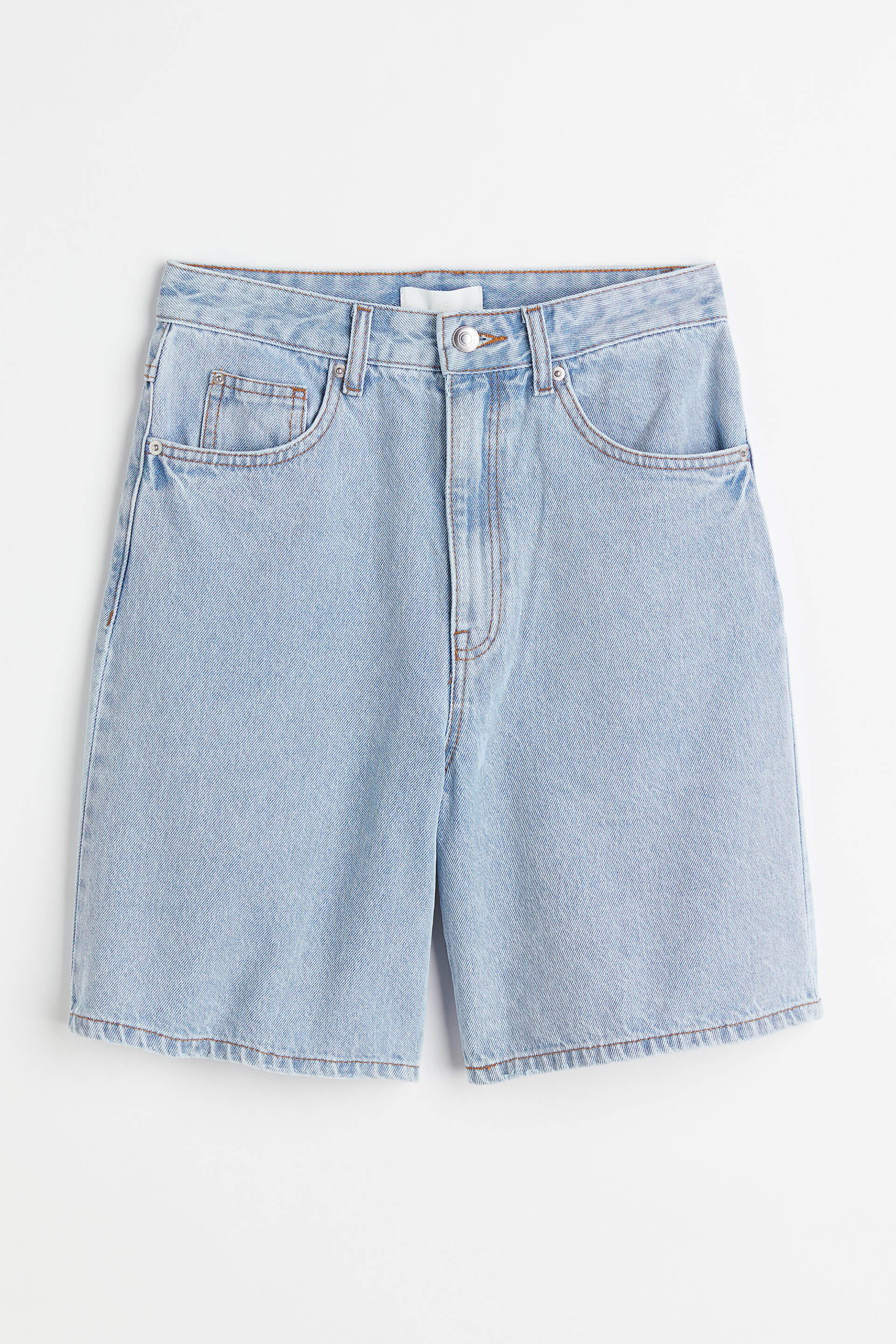 以蓝白色调与印花徜徉于蔚蓝海岸:H&M全新夏日度假系列